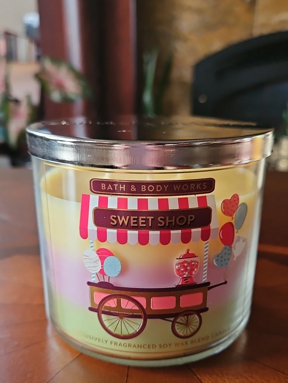 Bath & Body Works Limited Edition SWEET SHOP 3-Wick Candle Tri-Color Layered Wax